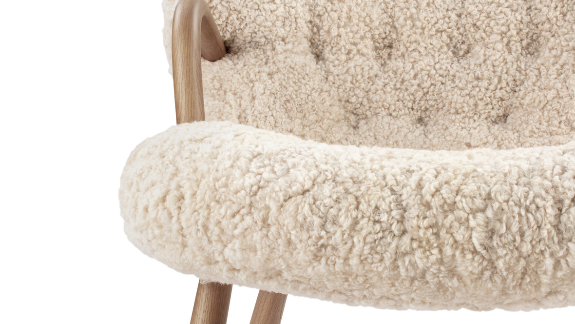 Clam - Clam Chair, Natural Luxe Sheepskin