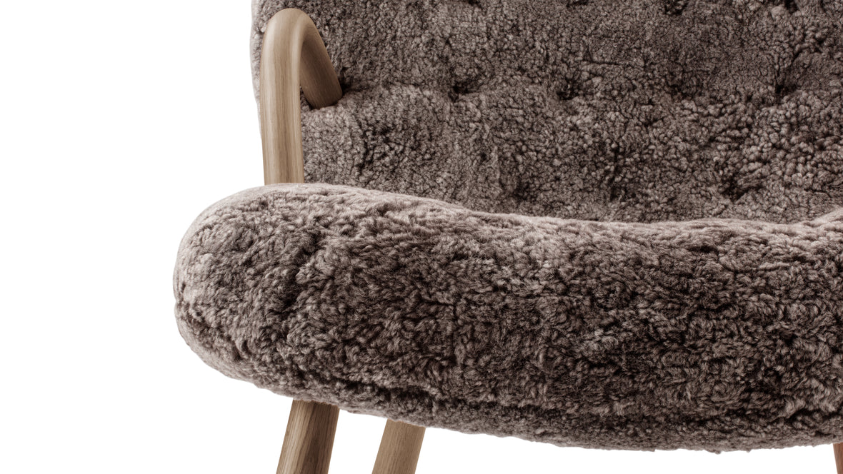 Clam - Clam Chair, Frosted Coco Luxe Sheepskin