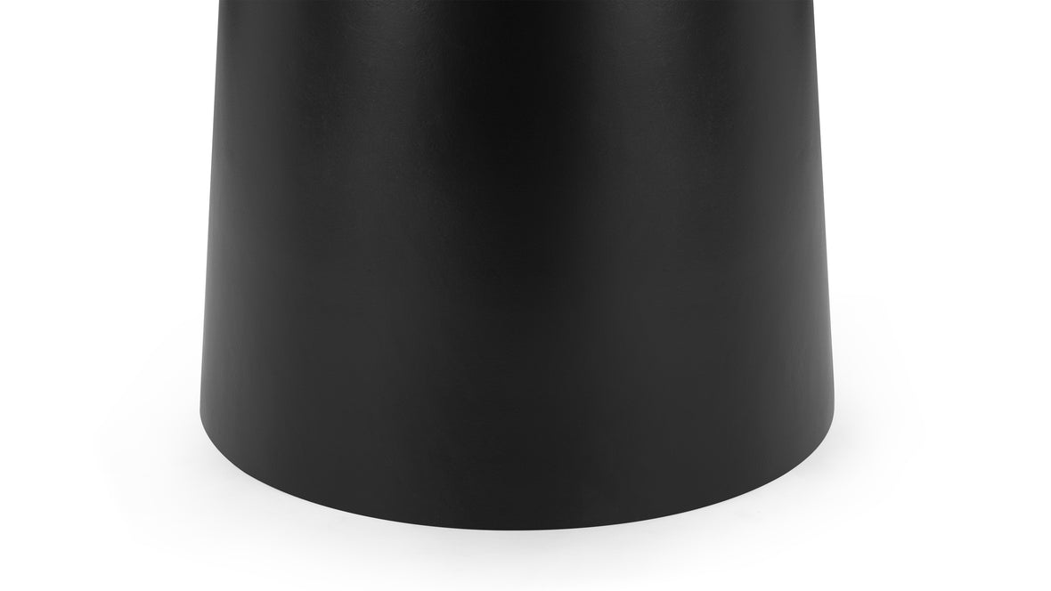 Sota - Sota Dining Table, Black Concrete