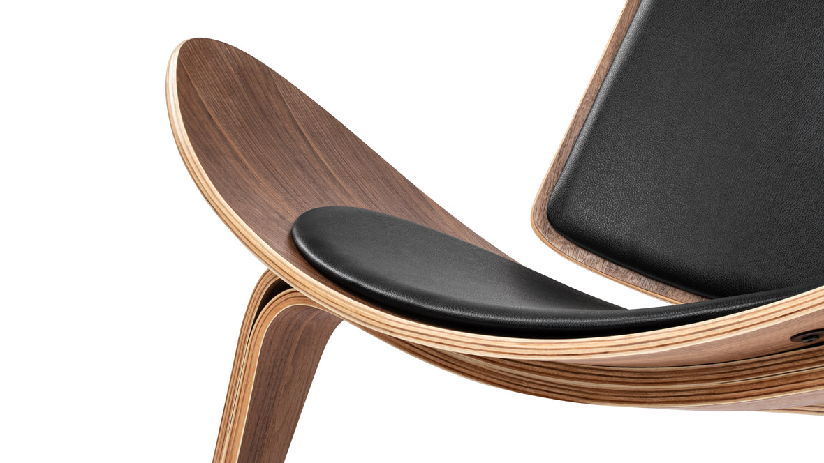 Shell - Wegner Shell Lounge Chair, Deep Black Vegan Leather and Walnut