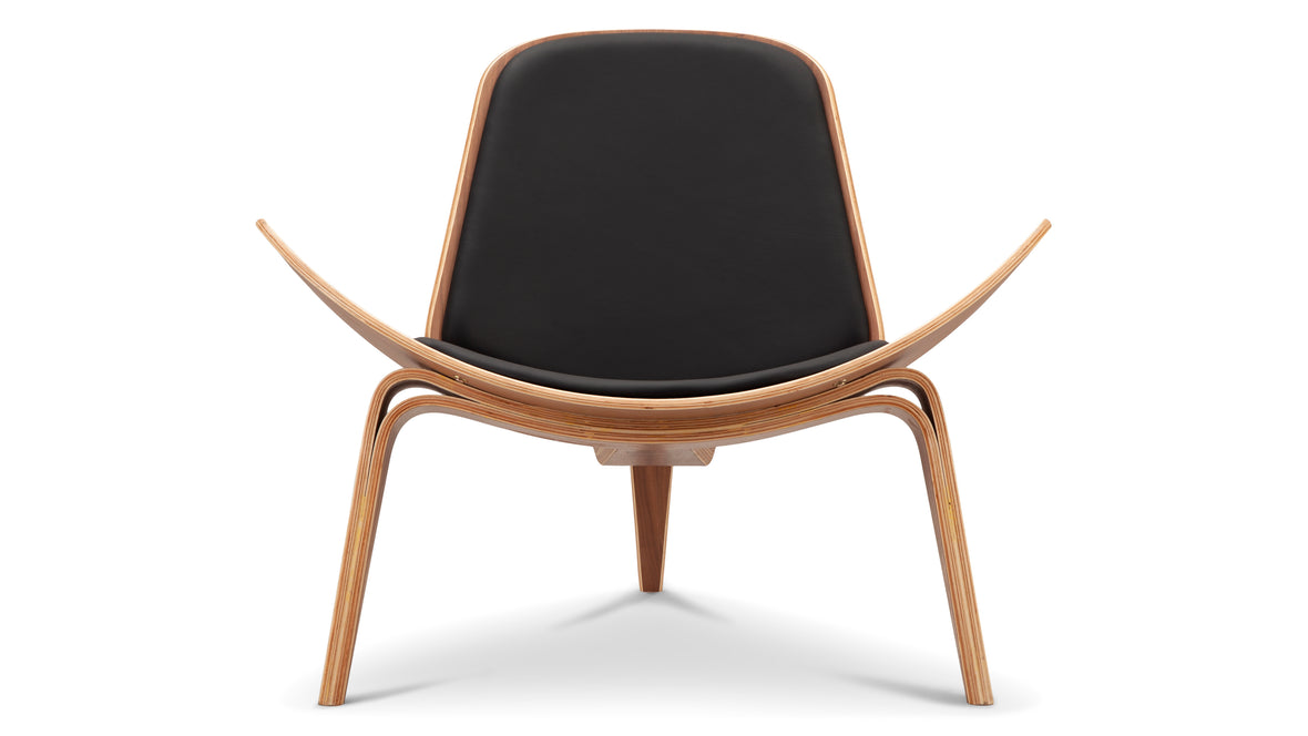 Shell - Wegner Shell Lounge Chair, Walnut and Black Premium Leather