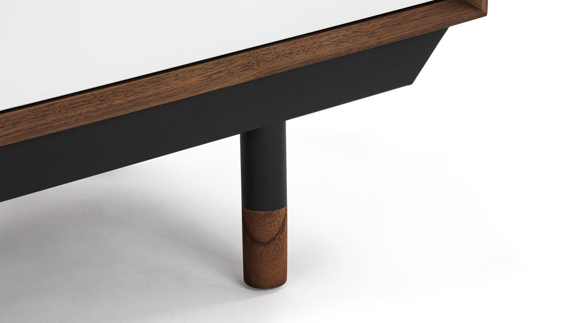 Finn Juhl - Finn Juhl Credenza, Small, Walnut