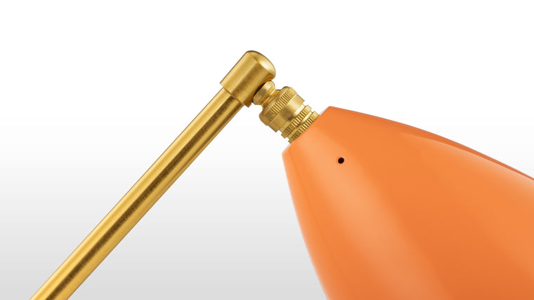 CUSTOMIZED LIGHTING | Thanks to its convenient swiveling head, the Grasshopper Table Lamp provides glare-free illumination right where you need it. Ideal for living areas, studies and offices, the lamp easily adjusts for virtually any task.
