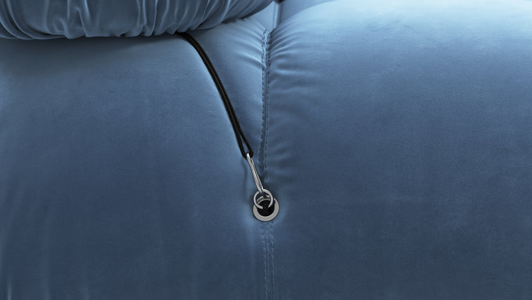 Infinite Possibilities|The generous form and soft shapes create a sofa that begs to be sat on, and the sectional design of the Bellini creates endless possibilities. Inspired by the spirit of lounging and socializing, the Bellini is truly a shape-shifter, adapting to every space and need.
