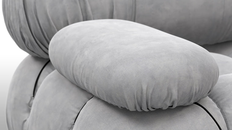 A Sofa for Every Space|Beloved for its sense of freedom and flexibility, the Bellini can be changed to suit every space and style. This cult-classic adapts to the space it's in, ranging from sprawling and open to close and cosy.
