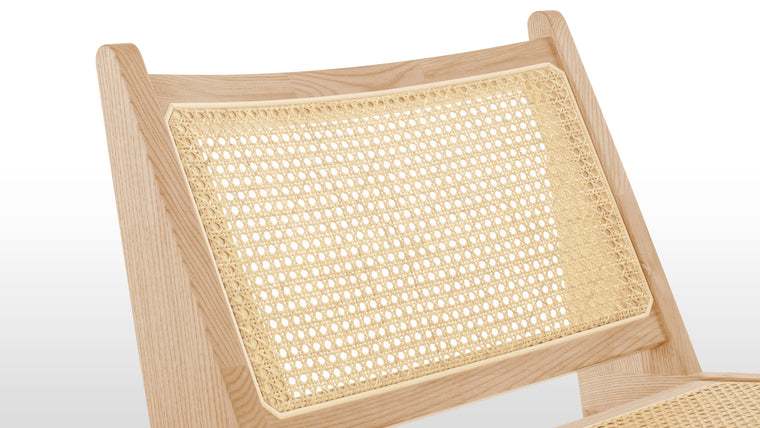 Luxe Materials | Beyond its striking appearance, the Kangaroo Chair offers versatility in functionality. Its unique shape and design make it suitable for various spaces, from living rooms to lounges, offices, or even children's rooms. Whether used as a statement piece or a comfortable reading nook, this chair captures attention and sparks conversation.
