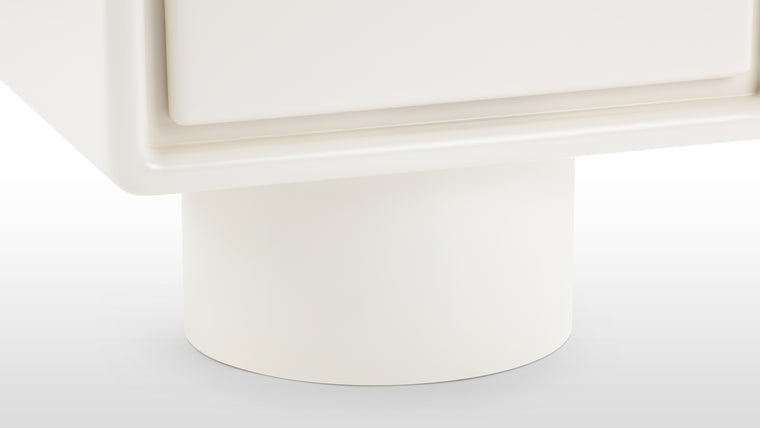 Graceful Balance | The table's solid form commands attention without sacrificing an inviting presence. The carefully considered balance of weight and design gives the Elle Side Table an appealing and accessible aesthetic, making it a versatile addition to various settings.
