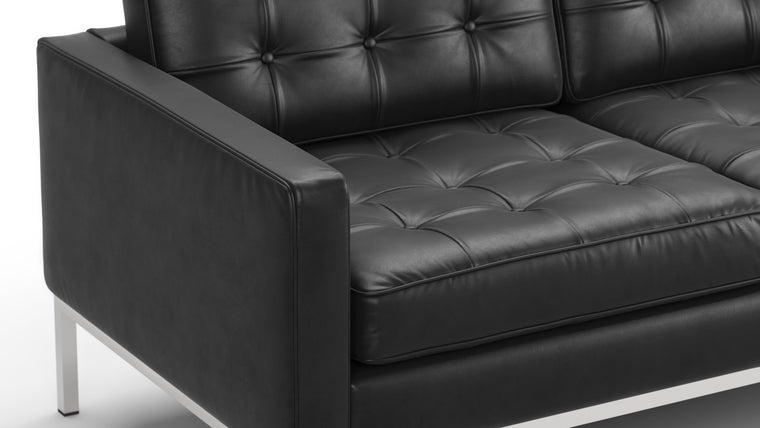 VERSATILE DESIGN | Designed to complement a range of interior styles, the Florence Sofa is as at home in a contemporary living room as it is in a corporate office setting. Its adaptable design and understated elegance make it a versatile choice for various spaces.
