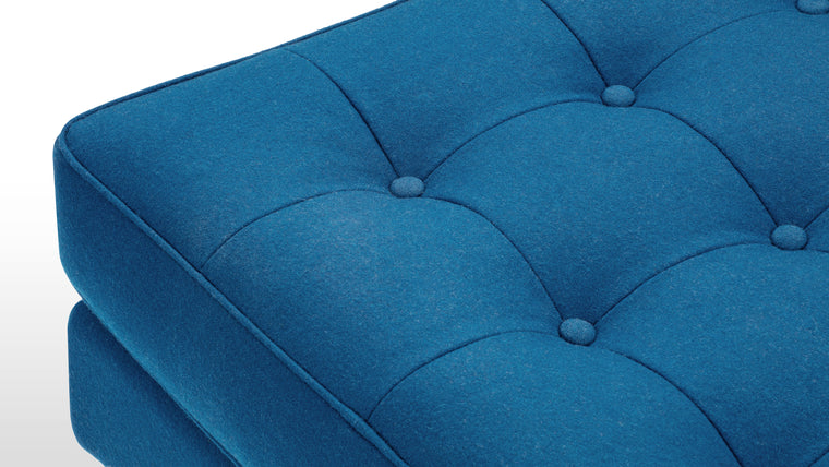 VERSATILE DESIGN | Designed to complement a range of interior styles, the Florence Ottoman is as at home in a contemporary living room as it is in a corporate office setting. Its adaptable design and understated elegance make it a versatile choice for various spaces.

