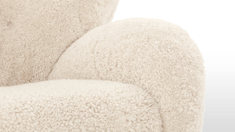 Luxe Repose | Featuring a sleek and timeless design, the Tired Man Chair combines a sturdy, yet elegantly curved frame with sumptuous, plush cushioning, ensuring an unparalleled level of support and comfort. The expertly upholstered fabric adds a touch of refined elegance to any room.
