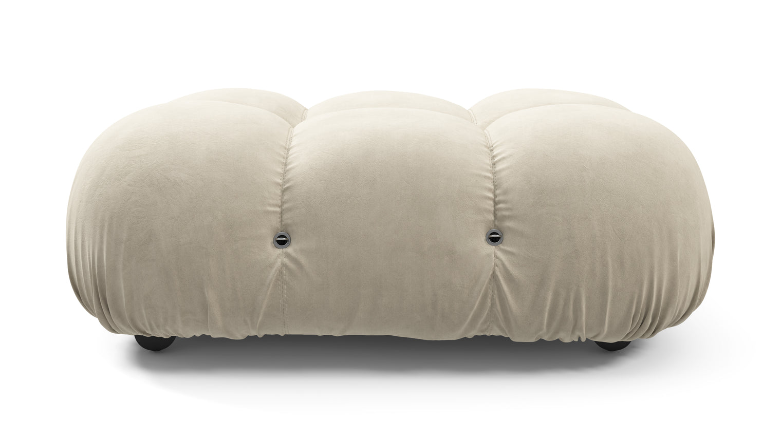 STYLISH SECTIONAL | With the Bellini’s sectional design, you can create a sofa that suits your space. The soft curves of each carefully crafted cushion create a luxurious and comfortable seat for the ultimate in stylish comfort.

