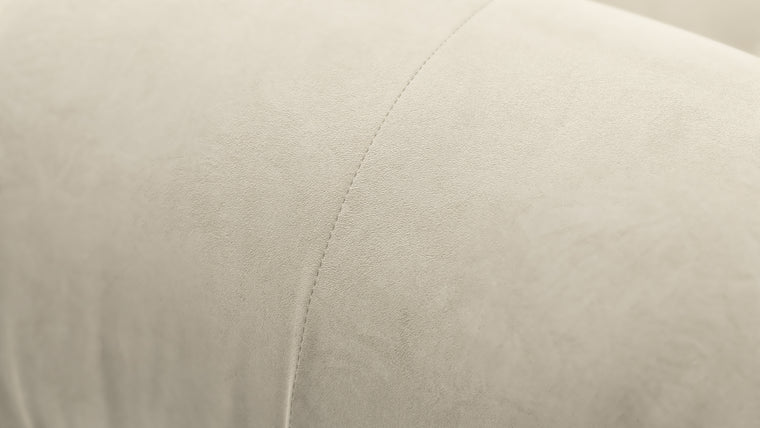 A SOFA FOR EVERY SPACE | Beloved for its sense of freedom and flexibility, the Bellini can be changed to suit every space and style. This cult-classic adapts to the space it's in, ranging from sprawling and open to close and cozy.
