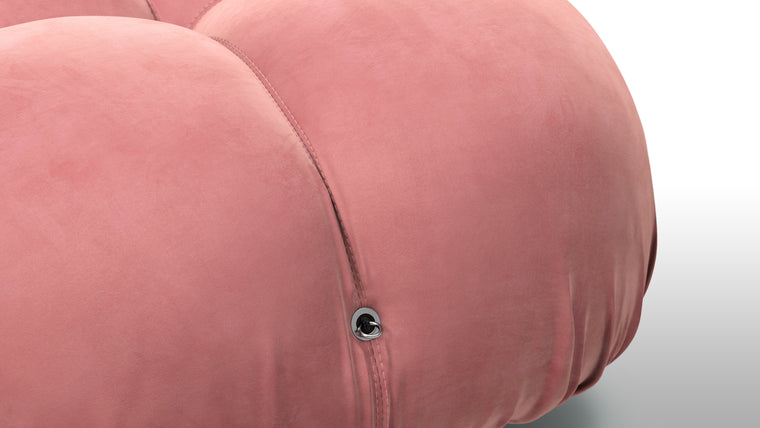 INFINITE POSSIBILITIES | The generous form and soft shapes create a sofa that begs to be sat on, and the sectional design of the Bellini creates endless possibilities. Inspired by the spirit of lounging and socializing, the Bellini is truly a shape-shifter, adapting to every space and need.
