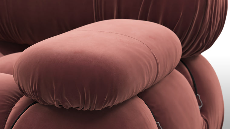 A SOFA FOR EVERY SPACE | Beloved for its sense of freedom and flexibility, the Bellini can be changed to suit every space and style. This cult-classic adapts to the space it's in, ranging from sprawling and open to close and cozy.
