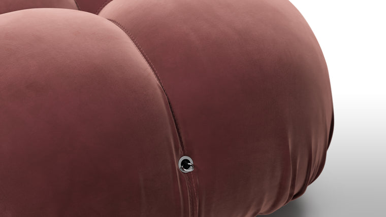 INFINITE POSSIBILITIES | The generous form and soft shapes create a sofa that begs to be sat on, and the sectional design of the Bellini creates endless possibilities. Inspired by the spirit of lounging and socializing, the Bellini is truly a shape-shifter, adapting to every space and need.
