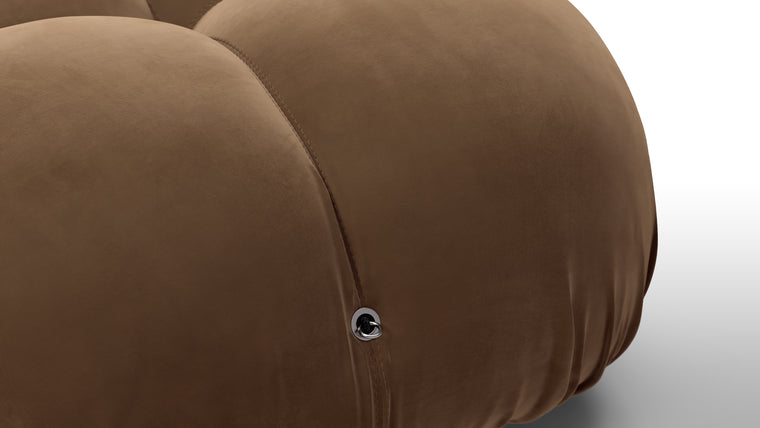 INFINITE POSSIBILITIES | The generous form and soft shapes create a sofa that begs to be sat on, and the sectional design of the Bellini creates endless possibilities. Inspired by the spirit of lounging and socializing, the Bellini is truly a shape-shifter, adapting to every space and need.
