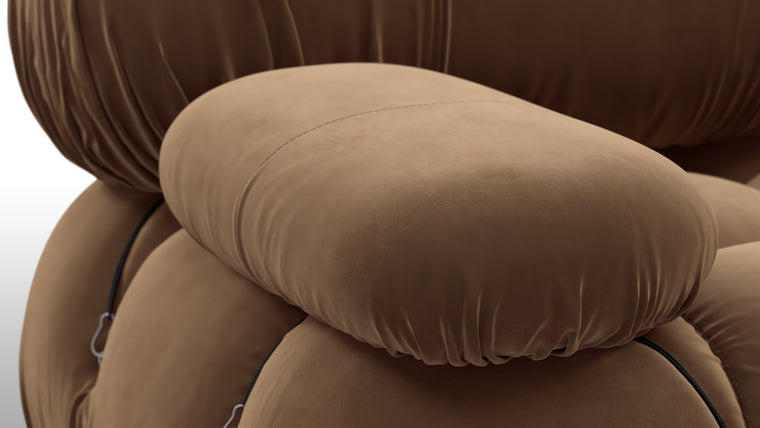 A SOFA FOR EVERY SPACE | Beloved for its sense of freedom and flexibility, the Bellini can be changed to suit every space and style. This cult-classic adapts to the space it's in, ranging from sprawling and open to close and cozy.
