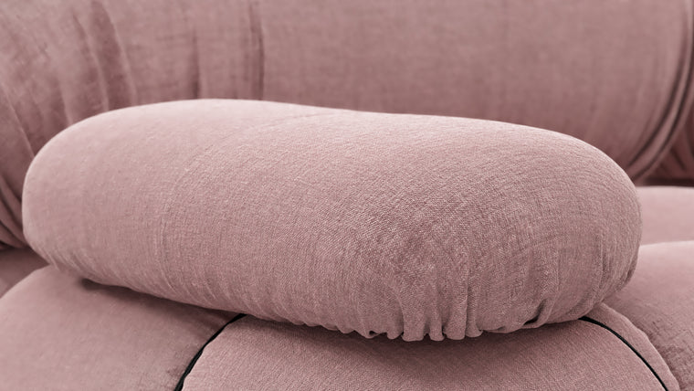 A SOFA FOR EVERY SPACE | Beloved for its sense of freedom and flexibility, the Bellini can be changed to suit every space and style. This cult-classic adapts to the space it's in, ranging from sprawling and open to close and cozy.
