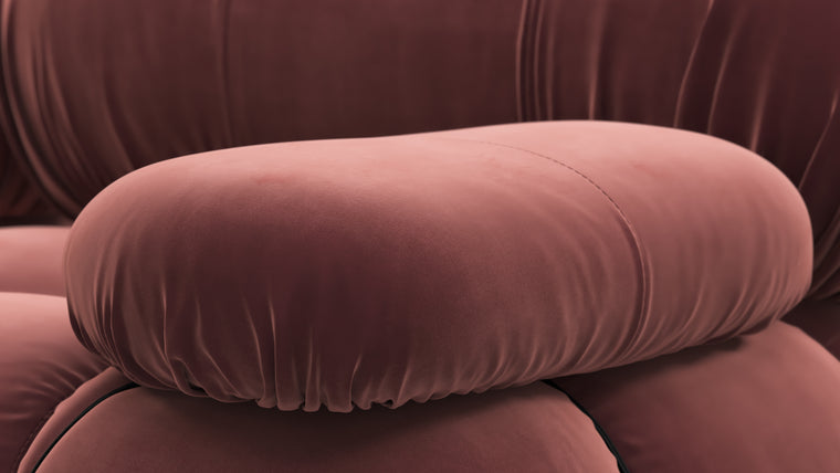 A SOFA FOR EVERY SPACE | Beloved for its sense of freedom and flexibility, the Bellini can be changed to suit every space and style. This cult-classic adapts to the space it's in, ranging from sprawling and open to close and cozy.
