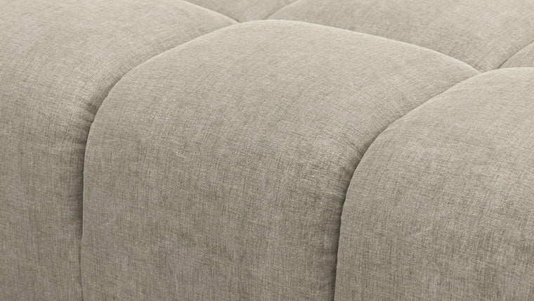 STYLISH SILHOUETTE | Striking the perfect balance between relaxed and refined, the hallmarks of the Tufty are its restrained curves and contours. Equally at home in contemporary and retro settings, this versatile piece will draw the eye and invite you in.
