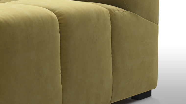 SUPERIOR COMFORT | Designed with the easy-going, informal ethos of the 1970s in mind, the Tufty modules are generously proportioned, coming together in a bench-like base with barely-there connections, allowing plenty of room for you to lean back and curl up in comfort.
