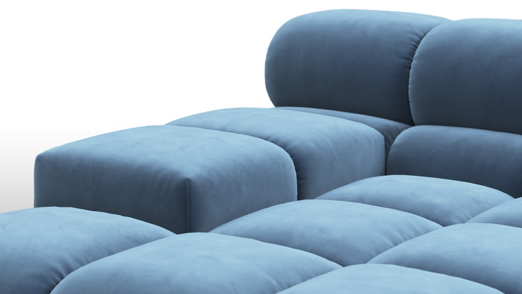 STYLISH SILHOUETTE | Striking the perfect balance between relaxed and refined, the hallmarks of the Tufty are its restrained curves and contours. Equally at home in contemporary and retro settings, this versatile piece will draw the eye and invite you in.
