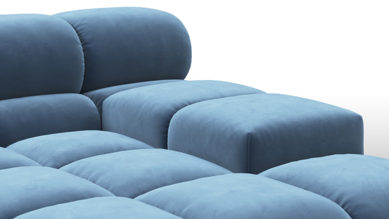 STYLISH SILHOUETTE | Striking the perfect balance between relaxed and refined, the hallmarks of the Tufty are its restrained curves and contours. Equally at home in contemporary and retro settings, this versatile piece will draw the eye and invite you in.
