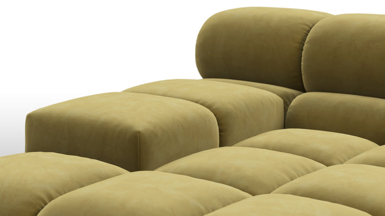 STYLISH SILHOUETTE | Striking the perfect balance between relaxed and refined, the hallmarks of the Tufty are its restrained curves and contours. Equally at home in contemporary and retro settings, this versatile piece will draw the eye and invite you in.

