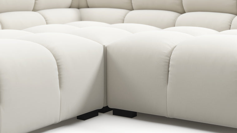 STYLISH SILHOUETTE | Striking the perfect balance between relaxed and refined, the hallmarks of the Tufty are its restrained curves and contours. Equally at home in contemporary and retro settings, this versatile piece will draw the eye and invite you in.

