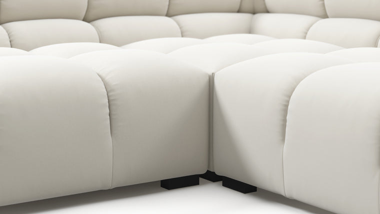 STYLISH SILHOUETTE | Striking the perfect balance between relaxed and refined, the hallmarks of the Tufty are its restrained curves and contours. Equally at home in contemporary and retro settings, this versatile piece will draw the eye and invite you in.
