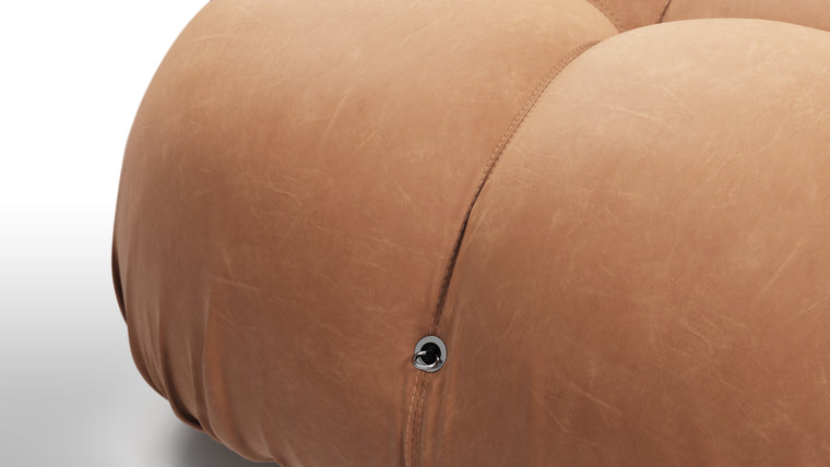 INFINITE POSSIBILITIES | The generous form and soft shapes create a sofa that begs to be sat on, and the sectional design of the Bellini creates endless possibilities. Inspired by the spirit of lounging and socializing, the Bellini is truly a shape-shifter, adapting to every space and need.
