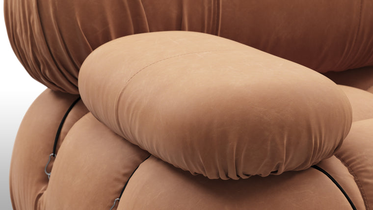 A SOFA FOR EVERY SPACE | Beloved for its sense of freedom and flexibility, the Bellini can be changed to suit every space and style. This cult-classic adapts to the space it's in, ranging from sprawling and open to close and cozy.
