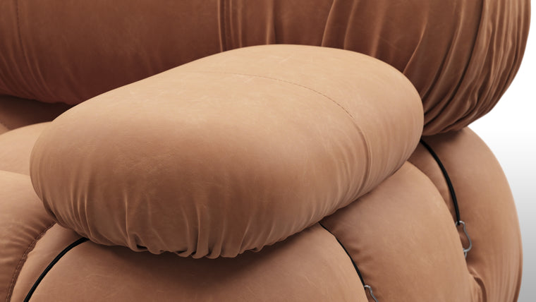 A SOFA FOR EVERY SPACE | Beloved for its sense of freedom and flexibility, the Bellini can be changed to suit every space and style. This cult-classic adapts to the space it's in, ranging from sprawling and open to close and cozy.
