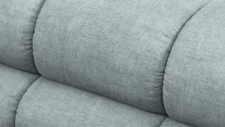 STYLISH SILHOUETTE | Striking the perfect balance between relaxed and refined, the hallmarks of the Tufty are its restrained curves and contours. Equally at home in contemporary and retro settings, this versatile piece will draw the eye and invite you in.
