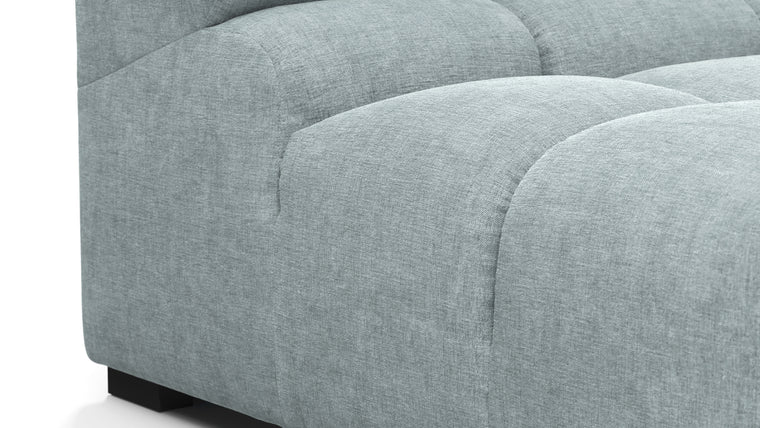 STYLISH SILHOUETTE | Striking the perfect balance between relaxed and refined, the hallmarks of the Tufty are its restrained curves and contours. Equally at home in contemporary and retro settings, this versatile piece will draw the eye and invite you in.
