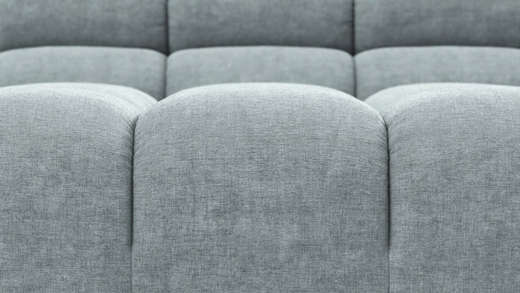 STYLISH SILHOUETTE | Striking the perfect balance between relaxed and refined, the hallmarks of the Tufty are its restrained curves and contours. Equally at home in contemporary and retro settings, this versatile piece will draw the eye and invite you in.
