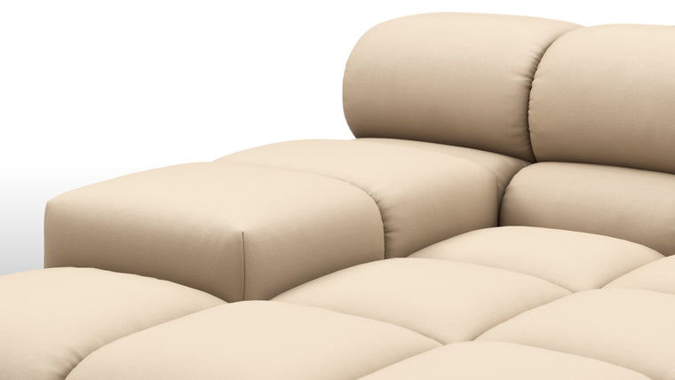 SUPERIOR OUTDOOR COMFORT | Crafted with the easy-going, informal ethos of the 1970s, the Tufty Outdoor modules are generously proportioned and feature a durable, weather-resistant finish. With its bench-like base and seamless connections, it offers ample space to lean back, stretch out, or curl up in ultimate comfort—whether poolside or in a lush garden retreat.
