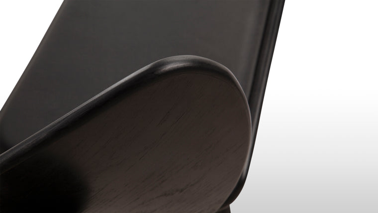 Quality craftsmanship|As with all of our designer pieces, our Wegner Shell Lounge Chair is built to last, constructed from only the finest materials and quality tested for durability and longevity.
