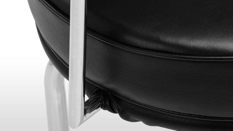 Made to Move | Why sit still when you can take our modern marvel for a spin? Enjoy 360 degrees of perspective. 
