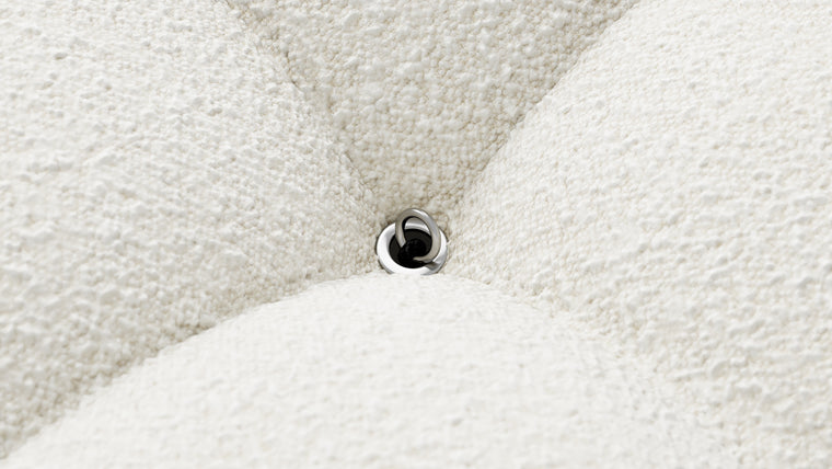Infinite Possibilities|The generous form and soft shapes create a sofa that begs to be sat on, and the sectional design of the Bellini creates endless possibilities. Inspired by the spirit of lounging and socializing, the Bellini is truly a shape-shifter, adapting to every space and need.
