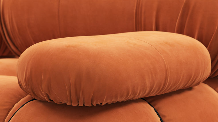 Infinite Possibilities|The generous form and soft shapes create a sofa that begs to be sat on, and the sectional design of the Bellini creates endless possibilities. Inspired by the spirit of lounging and socializing, the Bellini is truly a shape-shifter, adapting to every space and need.
