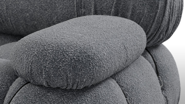 A Sofa for Every Space|Beloved for its sense of freedom and flexibility, the Bellini can be changed to suit every space and style. This cult-classic adapts to the space it's in, ranging from sprawling and open to close and cosy.
